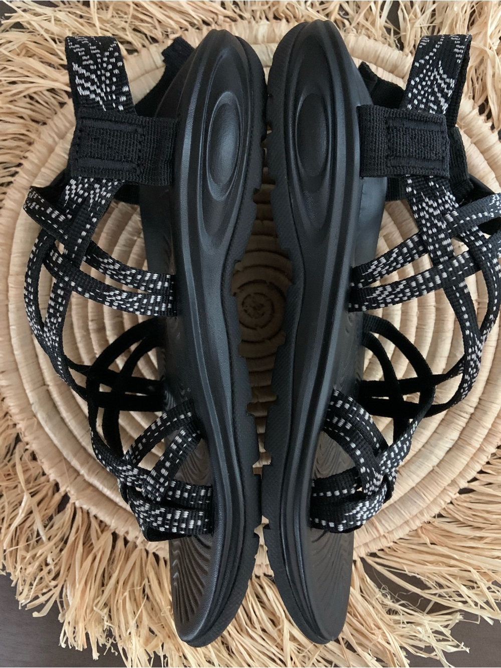 CHACO Women's Z/Volv X2 Sandals Black‎ White Size 7 - Picture 8 of 12